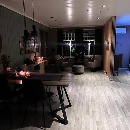 Easter Getaway With Fjord View Tatil Evi *